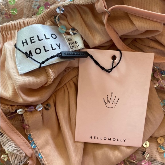 ❗️SOLD❗️🎉HP🎉 Hello Molly Dress - Picture 5 of 12